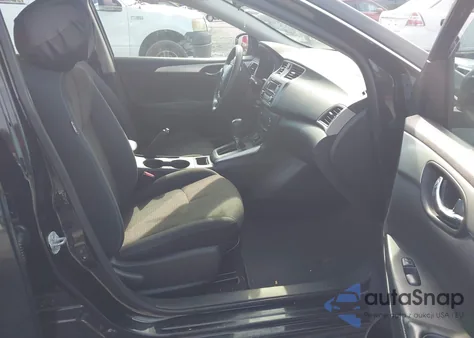 2017 Nissan Sentra S z USA, uszkodzony, nr VIN 3N1AB7AP4HY212164